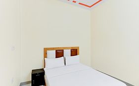 Hotel O Blu Moon